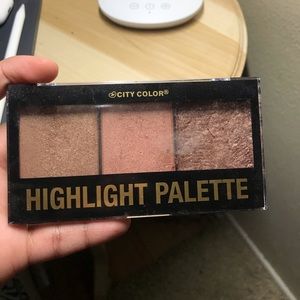 broken City Color Highlighter palette